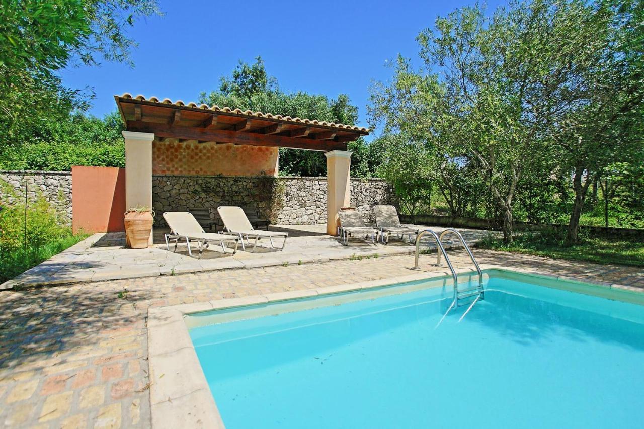 Villa Kleopatra Pouládes Exterior foto